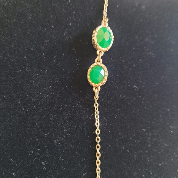 Green Stone Goldtone Necklace - Picture 2 of 2